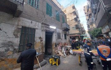 عقار الإسكندرية المنهار