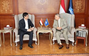 قناة السويس 