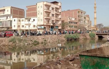 لحظه انتشال الشاب