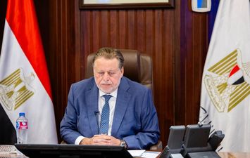 محافظ البنك المركزى 