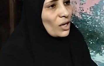 والدة الفتاتين