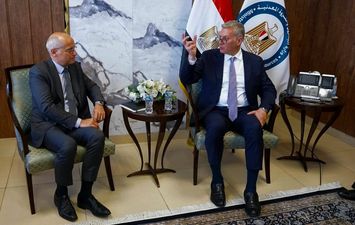 وزير البترول 