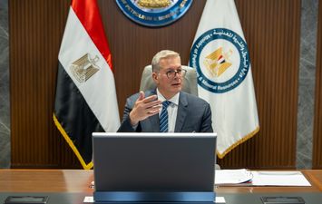 وزير البترول 