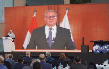 وزير البترول