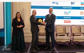 وزير البترول