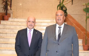 أيمن العشري رئيس غرفة القاهرة التجارية خليل الحاج توفيق رئيس غرفة تجارة الأردن