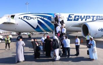 انطلاق أول أفواج حجاج القرعة من مصر 