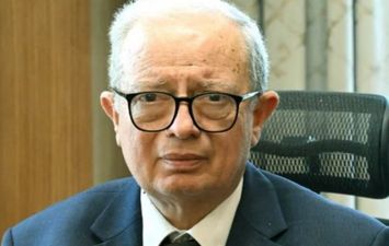  الدكتور حسين عيسى، نائب رئيس مجلس الوزراء للشئون الاقتصادية
