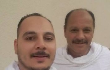 الشاب ووالده 