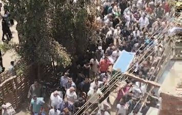 تشييع الجثمان 