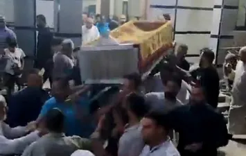 جانب من الجنازة