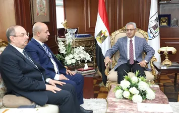 خلال اللقاء 