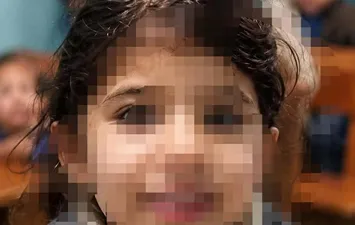  الصغيرة التي عثر عليها داخل جوال