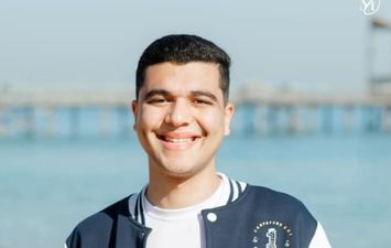 طالب بجامعة بني سويف الأهلية