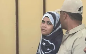 محاميا المتهمة وأسرة عروس بورسعيد يطالبان برد هيئة المحكمة