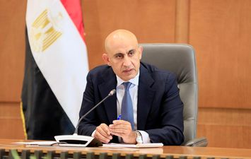 محمد عبد اللطيف وزير التربية والتعليم 