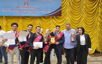 مسابقة الطالب المثالي للجامعات 