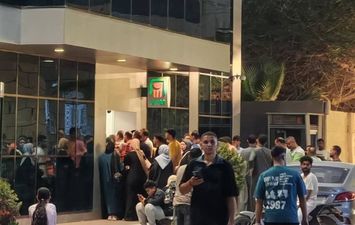 نقص السيولة بماكينات الصراف الآلي
