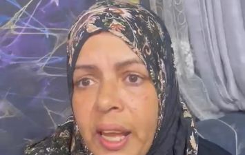 والدة إيمان 