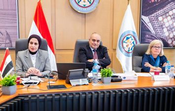 وزارة المالية مع الاتحاد الأوربي 