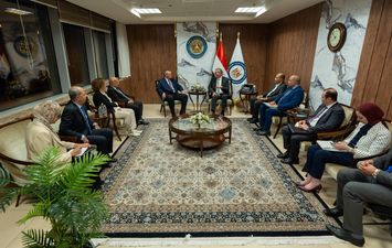 وزير البترول