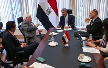 وزير السياحة
