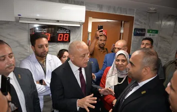 الافتتاح 