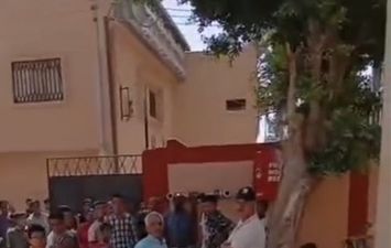 صور من الفيديو المتداول 