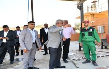وزير الإنتاج الحربي يتابع تشغيل خط إنتاج حيوي بأبو زعبل 