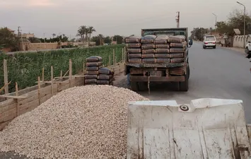 إنشاء سور خرساني بعد حادث ترعة المريوطية