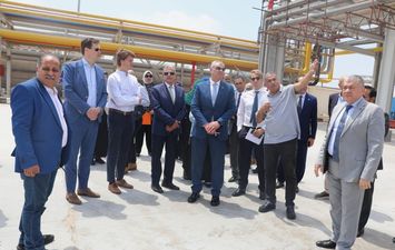 وفد الشركة الاستشارية العالمية Haskoning أثناء زيارة ميناء الإسكندرية 