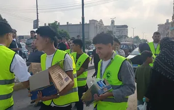 توزيع عصير ومياه 