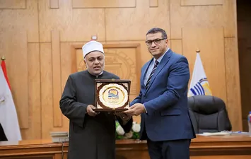 جانب من التكريم