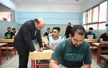 جانب من الجولة 