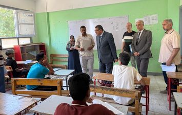 جانب من تفقد لجان الامتحانات الشهادة الاعدادية 