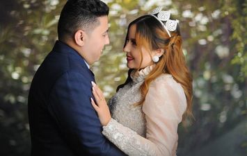 خطيب نورهان يحضر دفن جثمانها بالمقابر 