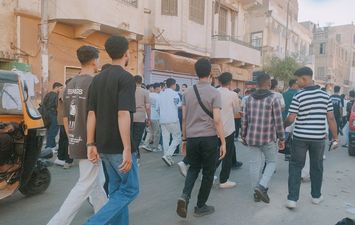 من أمام اللجان 