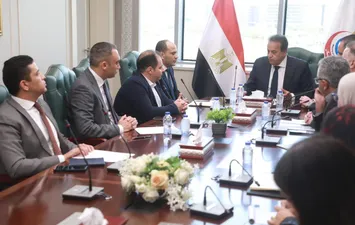 وزير الصحة والسكان