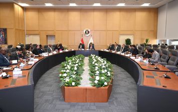وزير الصناعة