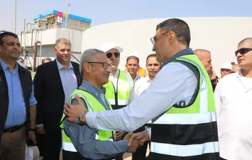 وزير الصناعة ومحافظ بنى سويف 
