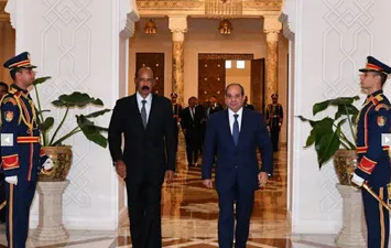 الرئيس السيسي ونظيره الإريتري