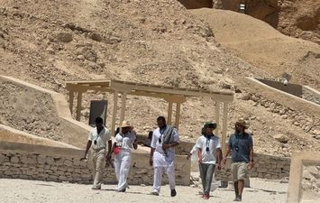 الزيارة 