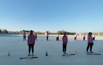 جانب من لعبة الهوكي