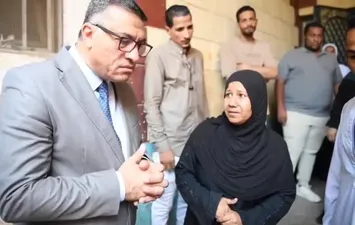 سيدة تشكوا لمحافظ قنا