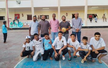 الفريق 
