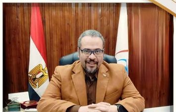 الدكتور أحمد البيلى وكيل وزارة الصحة بالشرقية 