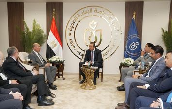 الدكتور احمد السبكى رئيس هيئة الرعاية الصحسة 