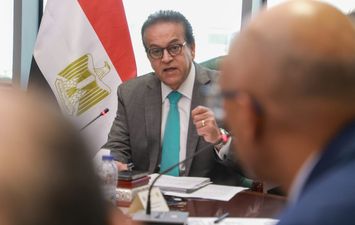  الدكتور خالد عبدالغفار وزير الصحة والسكان