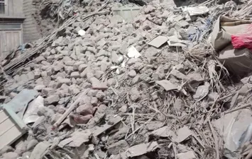 المنزل المنهار 