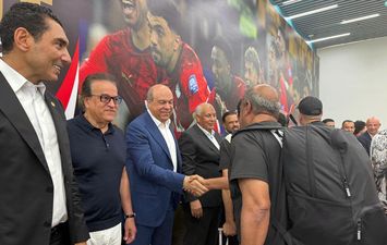 بعثة المنتخب المصري في مطار العلمين الدولي